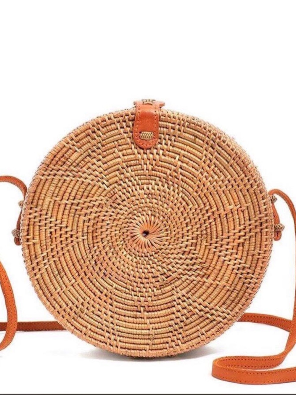 Cute round rattan bag in a Bali-inspired style 🌴✨